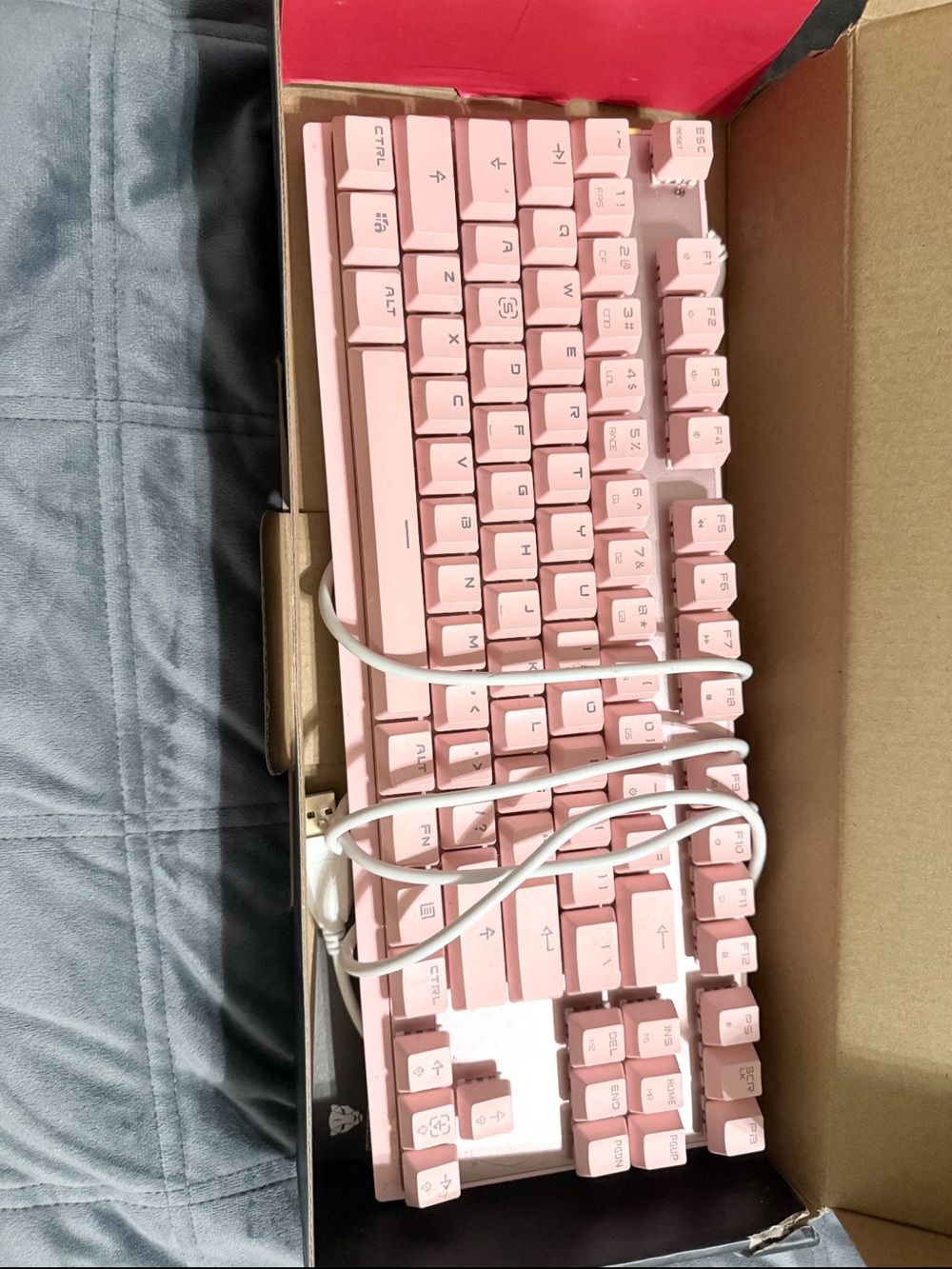 Source Unknown Pink Compact Wired Mechanical Keyboard